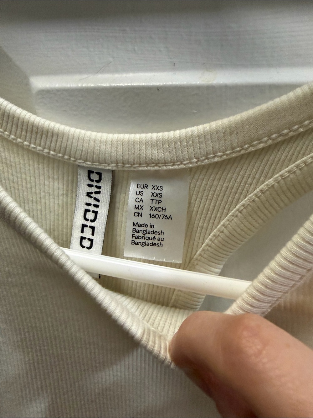 H&M Cream Ribbed High Neck Racerback Tank - Picture 3 of 3